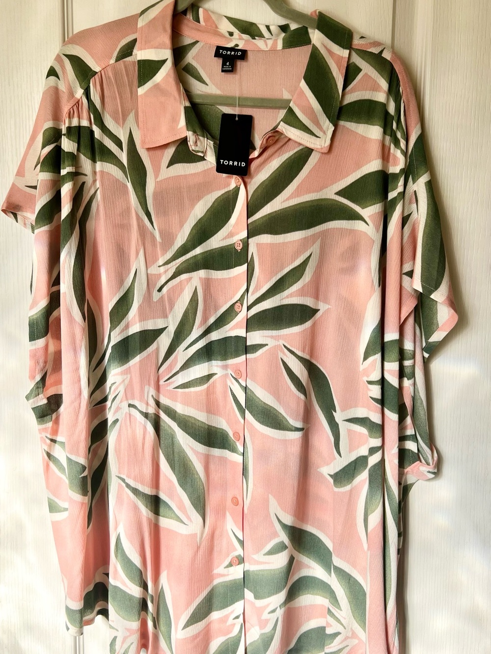 torrid Pink and Green Leaf-Print Short Sleeve Top 4